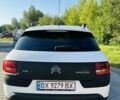 Белый Ситроен C4 Кактус, объемом двигателя 1.2 л и пробегом 85 тыс. км за 10500 $, фото 2 на Automoto.ua