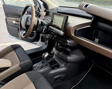 Белый Ситроен C4 Кактус, объемом двигателя 1.2 л и пробегом 90 тыс. км за 13500 $, фото 24 на Automoto.ua