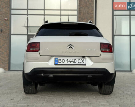 Белый Ситроен C4 Кактус, объемом двигателя 1.2 л и пробегом 117 тыс. км за 12500 $, фото 9 на Automoto.ua