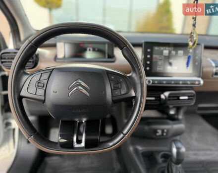 Белый Ситроен C4 Кактус, объемом двигателя 1.2 л и пробегом 117 тыс. км за 12500 $, фото 29 на Automoto.ua