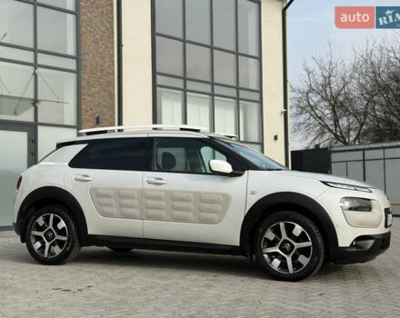 Белый Ситроен C4 Кактус, объемом двигателя 1.2 л и пробегом 117 тыс. км за 12500 $, фото 11 на Automoto.ua