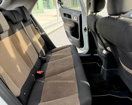 Белый Ситроен C4 Кактус, объемом двигателя 1.2 л и пробегом 90 тыс. км за 13500 $, фото 20 на Automoto.ua