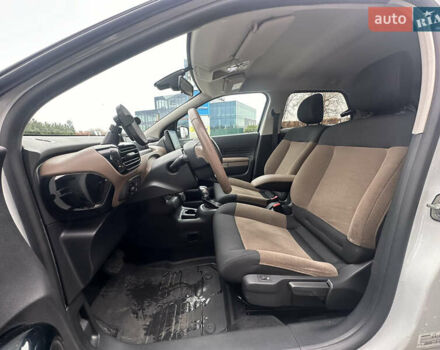 Белый Ситроен C4 Кактус, объемом двигателя 1.2 л и пробегом 90 тыс. км за 13299 $, фото 17 на Automoto.ua