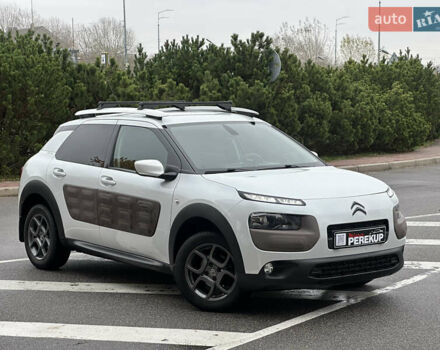 Белый Ситроен C4 Кактус, объемом двигателя 1.2 л и пробегом 90 тыс. км за 13299 $, фото 2 на Automoto.ua