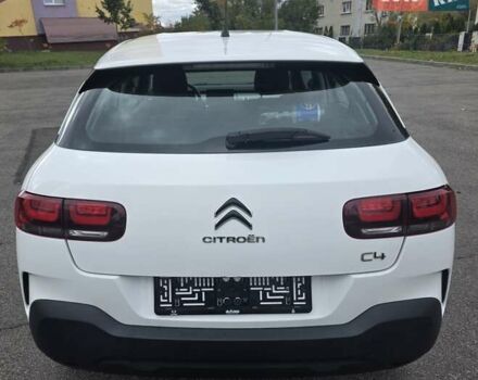 Белый Ситроен C4 Кактус, объемом двигателя 1.56 л и пробегом 193 тыс. км за 12400 $, фото 4 на Automoto.ua