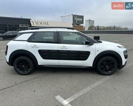 Білий Сітроен C4 Кактус, об'ємом двигуна 1.2 л та пробігом 105 тис. км за 12300 $, фото 5 на Automoto.ua