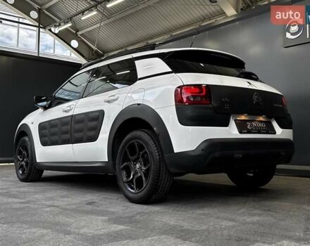 Ситроен C4 Кактус 2018 в Киеве на Automoto.ua Белый Ситроен C4 Кактус, объемом двигателя 1.56 л и пробегом 153 тыс. км за 14000 $, фото 10 на Automoto.ua