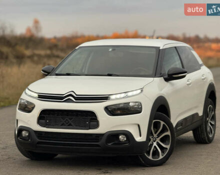 Белый Ситроен C4 Кактус, объемом двигателя 1.56 л и пробегом 158 тыс. км за 14700 $, фото 3 на Automoto.ua