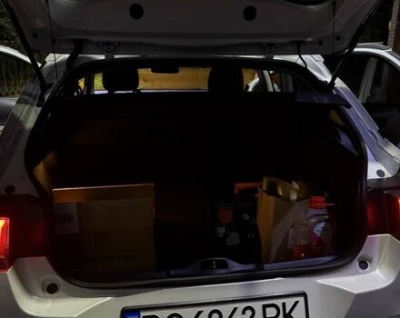 Белый Ситроен C4 Кактус, объемом двигателя 1.2 л и пробегом 141 тыс. км за 15000 $, фото 12 на Automoto.ua