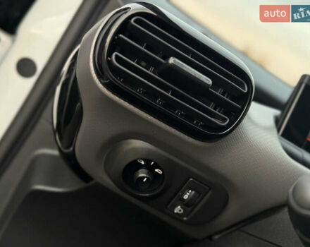 Белый Ситроен C4 Кактус, объемом двигателя 1.56 л и пробегом 158 тыс. км за 14700 $, фото 48 на Automoto.ua