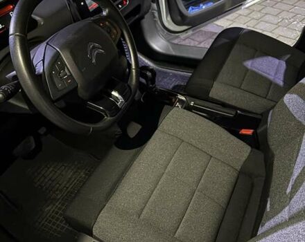 Белый Ситроен C4 Кактус, объемом двигателя 1.2 л и пробегом 141 тыс. км за 15000 $, фото 8 на Automoto.ua