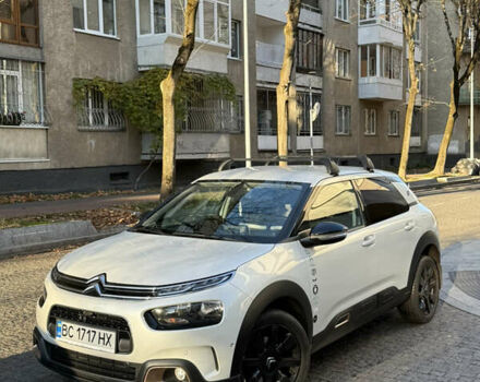 Белый Ситроен C4 Кактус, объемом двигателя 1.5 л и пробегом 71 тыс. км за 16900 $, фото 3 на Automoto.ua