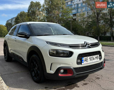 Белый Ситроен C4 Кактус, объемом двигателя 1.5 л и пробегом 118 тыс. км за 15900 $, фото 2 на Automoto.ua
