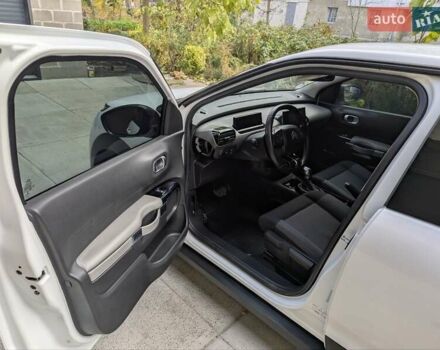 Білий Сітроен C4 Кактус, об'ємом двигуна 1.5 л та пробігом 115 тис. км за 15700 $, фото 19 на Automoto.ua