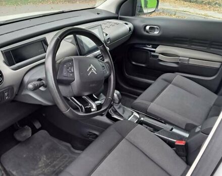 Белый Ситроен C4 Кактус, объемом двигателя 1.5 л и пробегом 97 тыс. км за 17000 $, фото 16 на Automoto.ua