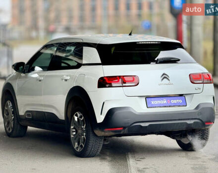 Белый Ситроен C4 Кактус, объемом двигателя 1.5 л и пробегом 90 тыс. км за 16999 $, фото 6 на Automoto.ua