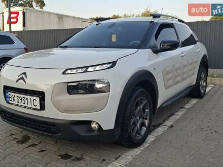 Ситроен C4 Кактус 2014 в Хмельницком на Automoto.ua Белый Ситроен C4 Кактус, объемом двигателя 1.56 л и пробегом 218 тыс. км за 10299 $, фото 1 на Automoto.ua