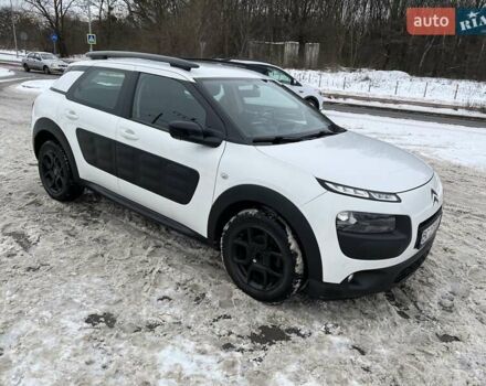 Білий Сітроен C4 Кактус, об'ємом двигуна 1.56 л та пробігом 380 тис. км за 10100 $, фото 1 на Automoto.ua