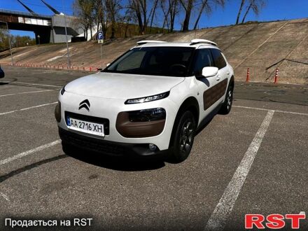 Ситроен C4 Кактус 2015 в Киеве на Automoto.ua Белый Ситроен C4 Кактус, объемом двигателя 1.2 л и пробегом 103 тыс. км за 12500 $, фото 1 на Automoto.ua