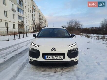 Ситроен C4 Кактус 2015 в Харькове на Automoto.ua Белый Ситроен C4 Кактус, объемом двигателя 1.56 л и пробегом 190 тыс. км за 10000 $, фото 1 на Automoto.ua