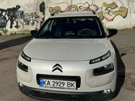 Белый Ситроен C4 Кактус, объемом двигателя 1.56 л и пробегом 90 тыс. км за 12000 $, фото 1 на Automoto.ua