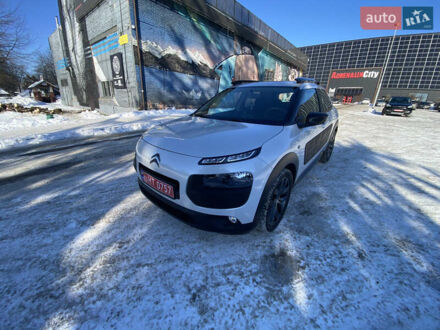 Белый Ситроен C4 Кактус, объемом двигателя 1.6 л и пробегом 226 тыс. км за 10850 $, фото 1 на Automoto.ua