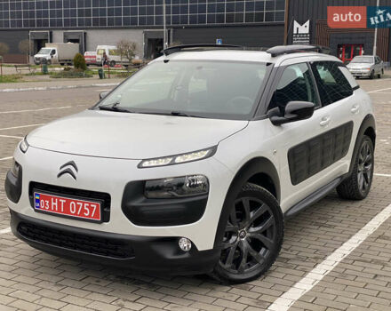 Белый Ситроен C4 Кактус, объемом двигателя 1.6 л и пробегом 226 тыс. км за 10850 $, фото 1 на Automoto.ua