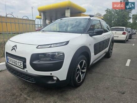 Ситроен C4 Кактус 2017 в Киеве на Automoto.ua Белый Ситроен C4 Кактус, объемом двигателя 1.2 л и пробегом 127 тыс. км за 10500 $, фото 1 на Automoto.ua