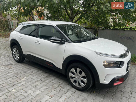 Сітроен C4 Кактус 2019 у Івано-Франківську на Automoto.ua Білий Сітроен C4 Кактус, об'ємом двигуна 1.5 л та пробігом 87 тис. км за 15999 $, фото 1 на Automoto.ua