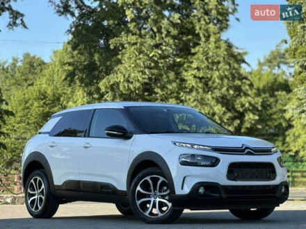 Сітроен C4 Кактус 2020 у Львові на Automoto.ua Білий Сітроен C4 Кактус, об'ємом двигуна 1.6 л та пробігом 157 тис. км за 14800 $, фото 1 на Automoto.ua