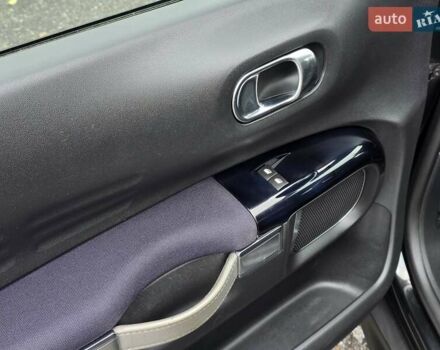 Чорний Сітроен C4 Кактус, об'ємом двигуна 1.2 л та пробігом 170 тис. км за 9499 $, фото 24 на Automoto.ua