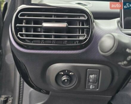 Чорний Сітроен C4 Кактус, об'ємом двигуна 1.2 л та пробігом 170 тис. км за 9499 $, фото 30 на Automoto.ua