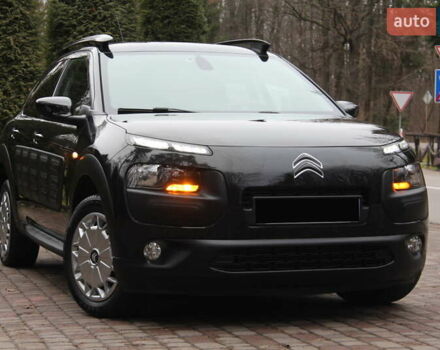 Чорний Сітроен C4 Кактус, об'ємом двигуна 1.2 л та пробігом 133 тис. км за 9890 $, фото 5 на Automoto.ua