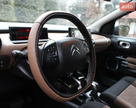 Чорний Сітроен C4 Кактус, об'ємом двигуна 1.2 л та пробігом 133 тис. км за 9890 $, фото 56 на Automoto.ua