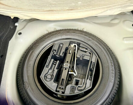 Фіолетовий Сітроен C4 Кактус, об'ємом двигуна 1.56 л та пробігом 141 тис. км за 9999 $, фото 16 на Automoto.ua