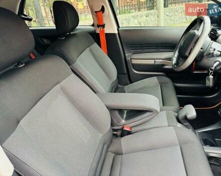 Коричневый Ситроен C4 Кактус, объемом двигателя 1.56 л и пробегом 97 тыс. км за 12700 $, фото 12 на Automoto.ua