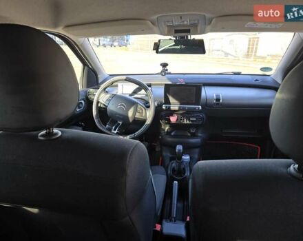 Красный Ситроен C4 Кактус, объемом двигателя 1.2 л и пробегом 163 тыс. км за 9500 $, фото 13 на Automoto.ua