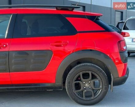 Червоний Сітроен C4 Кактус, об'ємом двигуна 1.2 л та пробігом 102 тис. км за 9990 $, фото 4 на Automoto.ua