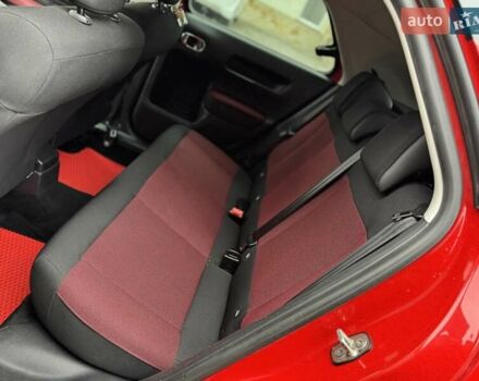 Красный Ситроен C4 Кактус, объемом двигателя 1.2 л и пробегом 174 тыс. км за 8650 $, фото 25 на Automoto.ua