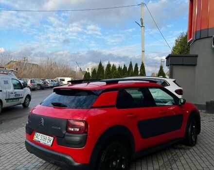 Красный Ситроен C4 Кактус, объемом двигателя 1.2 л и пробегом 173 тыс. км за 10000 $, фото 2 на Automoto.ua