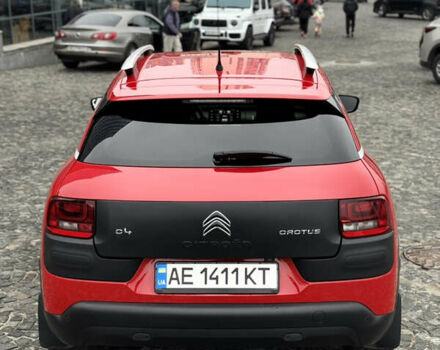 Красный Ситроен C4 Кактус, объемом двигателя 1.56 л и пробегом 71 тыс. км за 13400 $, фото 4 на Automoto.ua