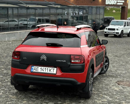 Красный Ситроен C4 Кактус, объемом двигателя 1.56 л и пробегом 71 тыс. км за 13400 $, фото 3 на Automoto.ua