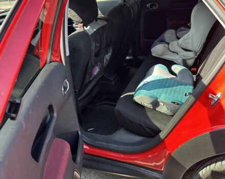 Червоний Сітроен C4 Кактус, об'ємом двигуна 1.56 л та пробігом 142 тис. км за 12600 $, фото 8 на Automoto.ua