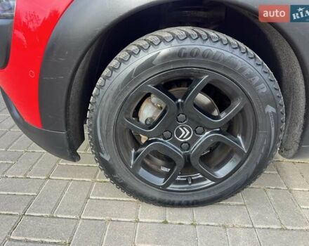 Красный Ситроен C4 Кактус, объемом двигателя 1.2 л и пробегом 109 тыс. км за 9999 $, фото 32 на Automoto.ua
