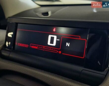 Червоний Сітроен C4 Кактус, об'ємом двигуна 1.2 л та пробігом 136 тис. км за 11499 $, фото 21 на Automoto.ua