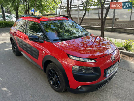 Ситроен C4 Кактус 2017 в Киеве на Automoto.ua Красный Ситроен C4 Кактус, объемом двигателя 1.2 л и пробегом 124 тыс. км за 10700 $, фото 1 на Automoto.ua