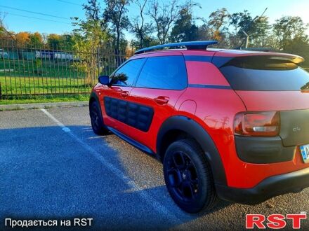 Сітроен C4 Кактус 2017 у Дніпро (Дніпропетровську) на Automoto.ua Червоний Сітроен C4 Кактус, об'ємом двигуна 1.2 л та пробігом 106 тис. км за 13400 $, фото 1 на Automoto.ua