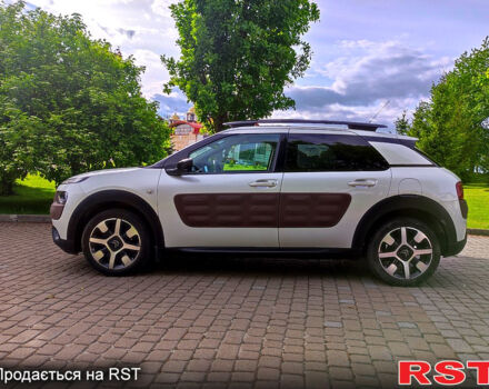 Ситроен C4 Кактус, объемом двигателя 1.2 л и пробегом 125 тыс. км за 11200 $, фото 3 на Automoto.ua