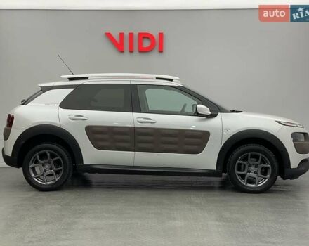 Ситроен C4 Кактус, объемом двигателя 1.2 л и пробегом 70 тыс. км за 10795 $, фото 3 на Automoto.ua