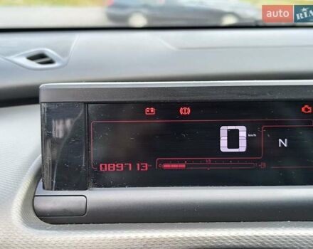 Ситроен C4 Кактус, объемом двигателя 1.2 л и пробегом 92 тыс. км за 10500 $, фото 10 на Automoto.ua